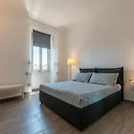 Guesthost - San Lorenzo Functional Flat * Rome