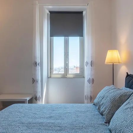 Guesthost - San Lorenzo Functional Flat Apartman Róma